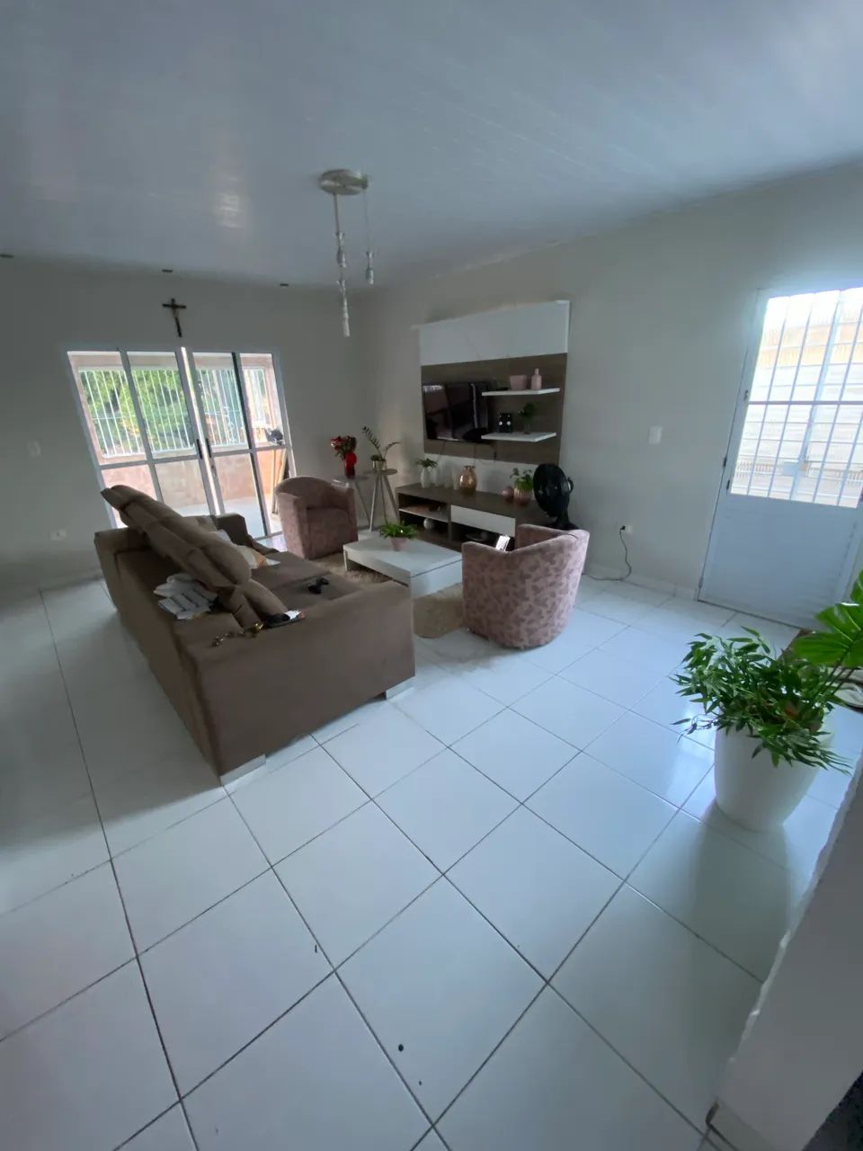 Casa com 2 pontos comerciais + 3 quartos com suíte  - Foto 4