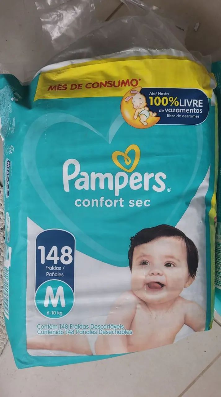 Vendo ou troco Fraldas Pampers M - Foto 3