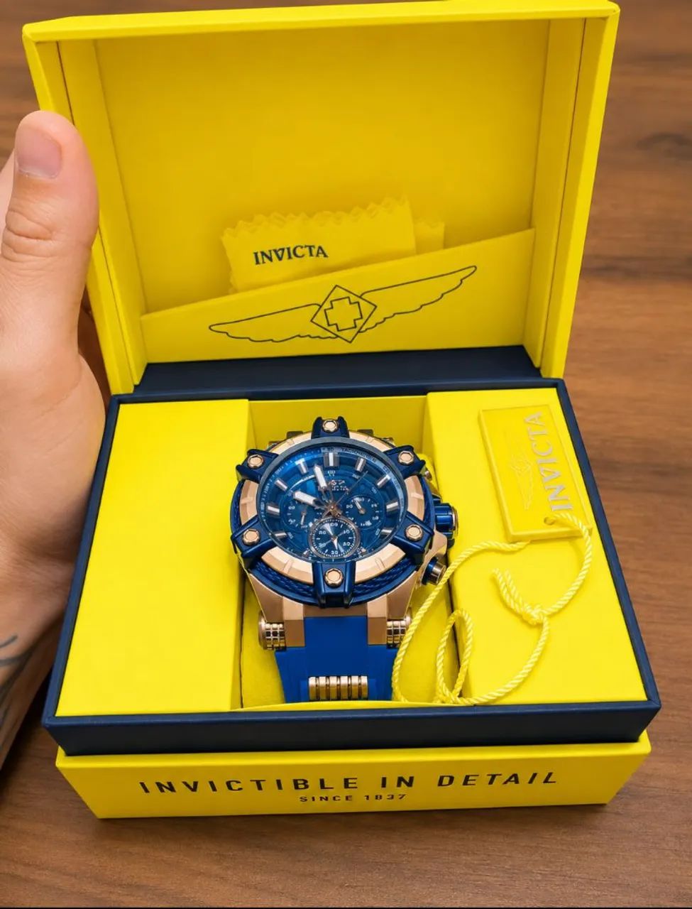 Relógio INVICTA BOLT modelo 35549 comprado na invicta stories dos USA. - Foto 4