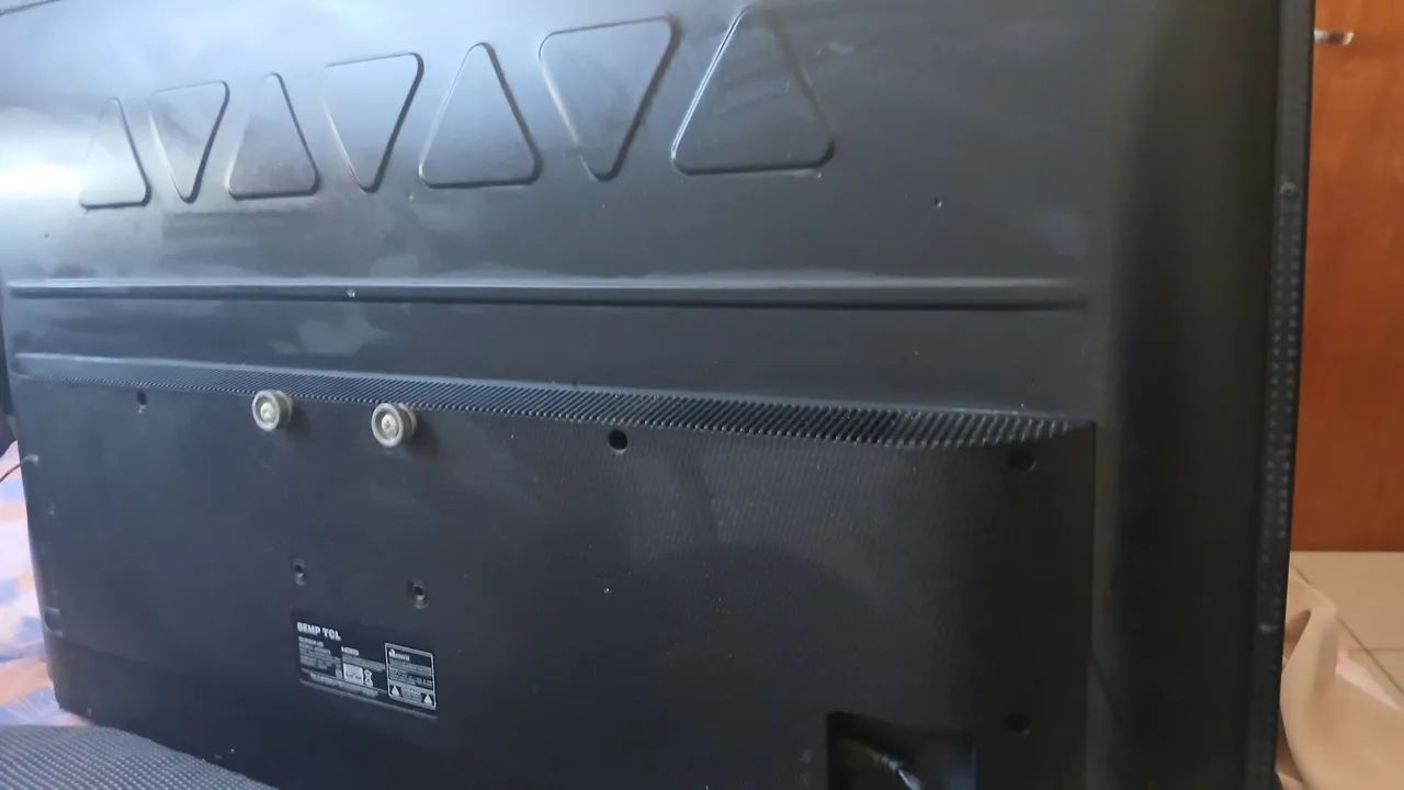 TV TCL LED 43 - Foto 4