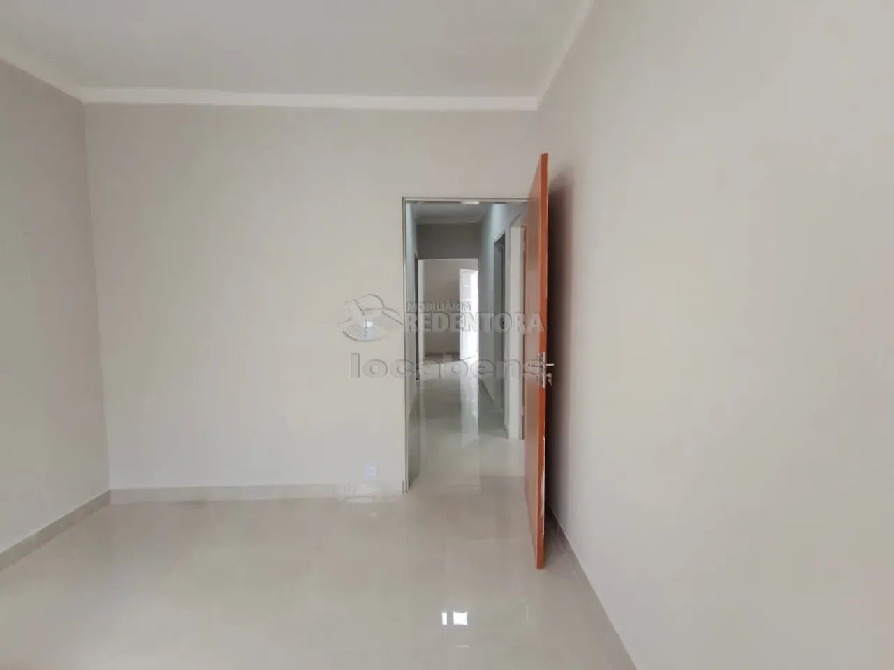 Casa nos fundos com 5 salas comerciais, acessibilidade e 1 garagem - Foto 4