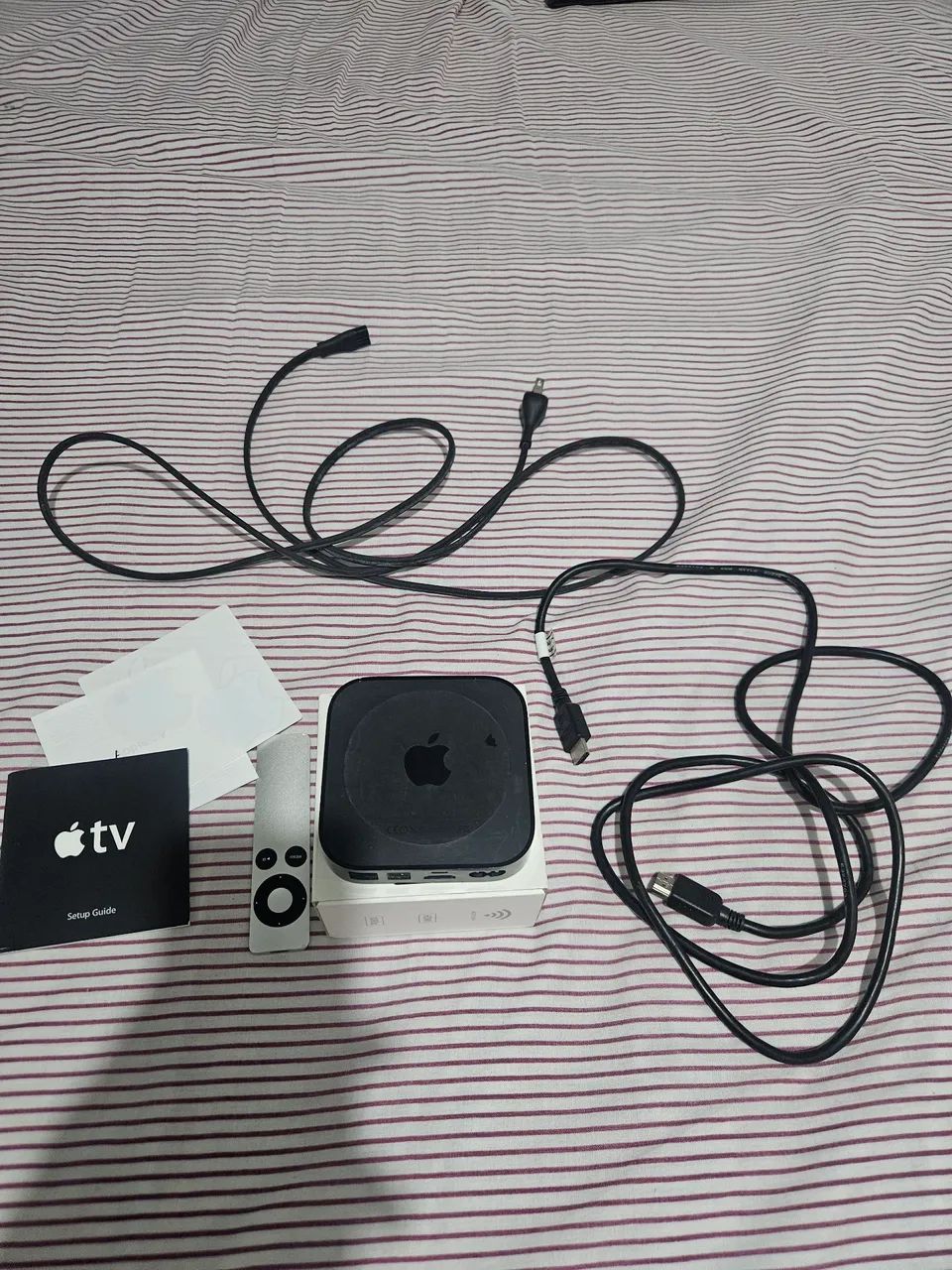 Apple tv 3° geração,funcionando tudo perfeitamente! Troco por uma Android!