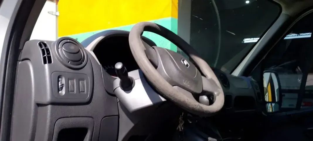 Renault Master 2.3 DCI Chassi 16V Diesel 2015 - Foto 4