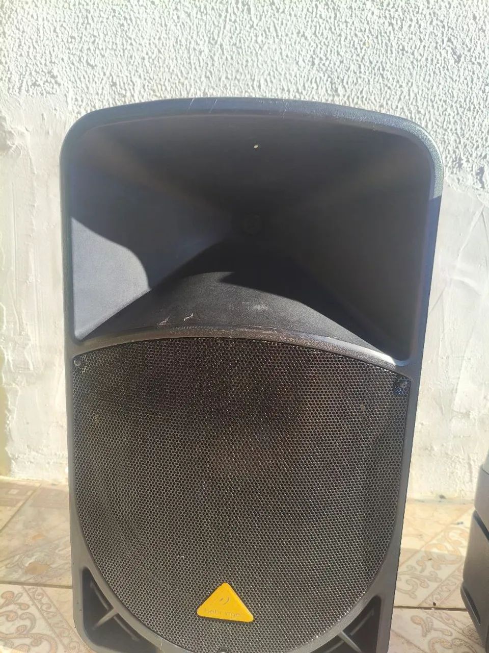 Caixas de som behringer b115d Ativa Passiva - Foto 3