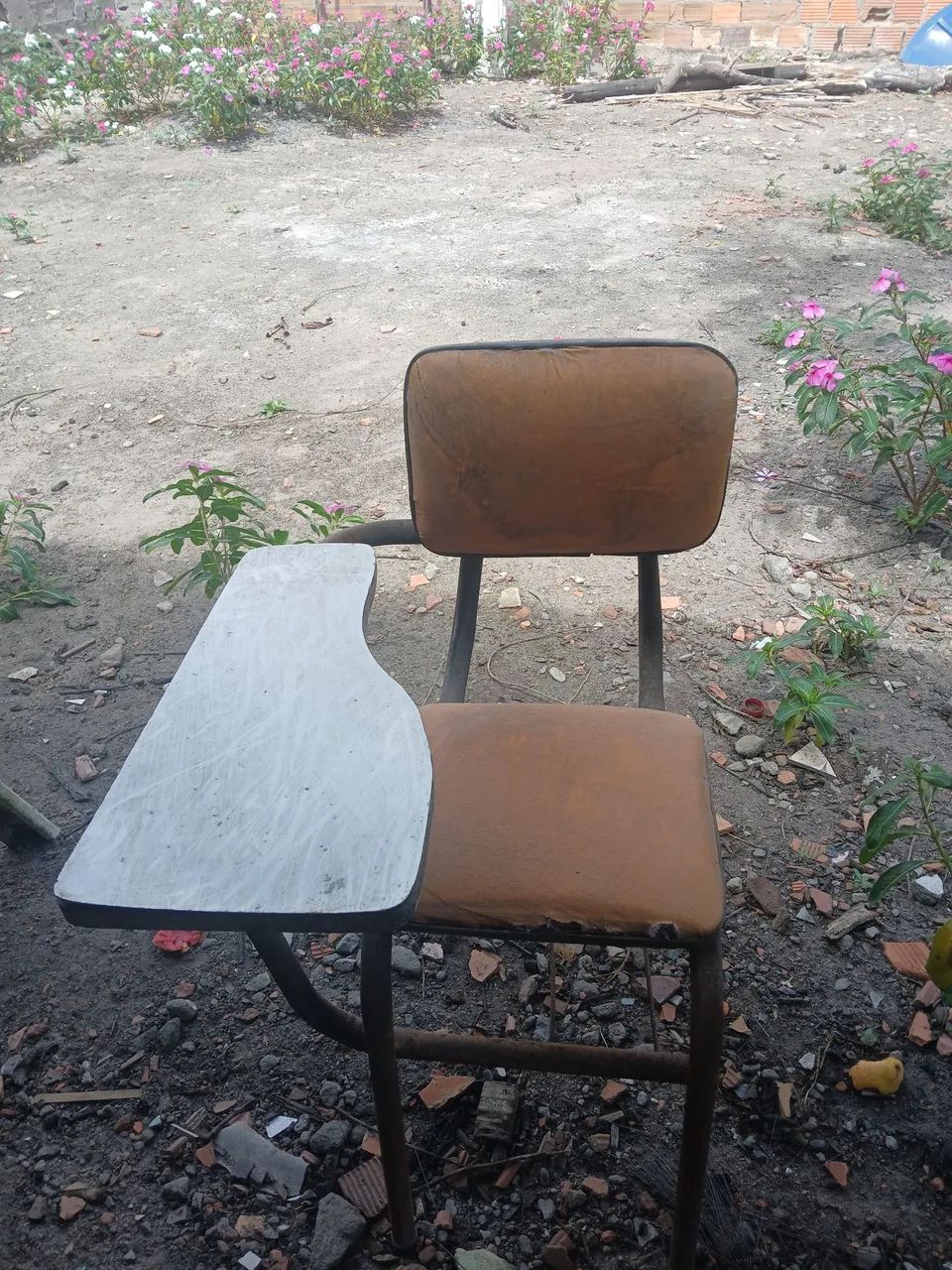 Cadeiras escolares infantis 