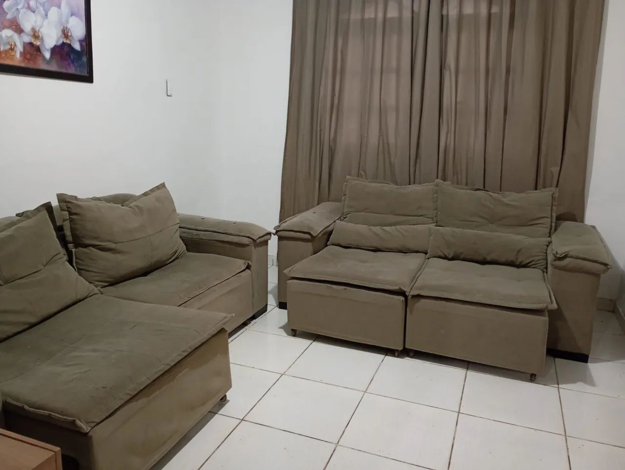 Conjunto de sofá 2 e 3 lugares 850,00