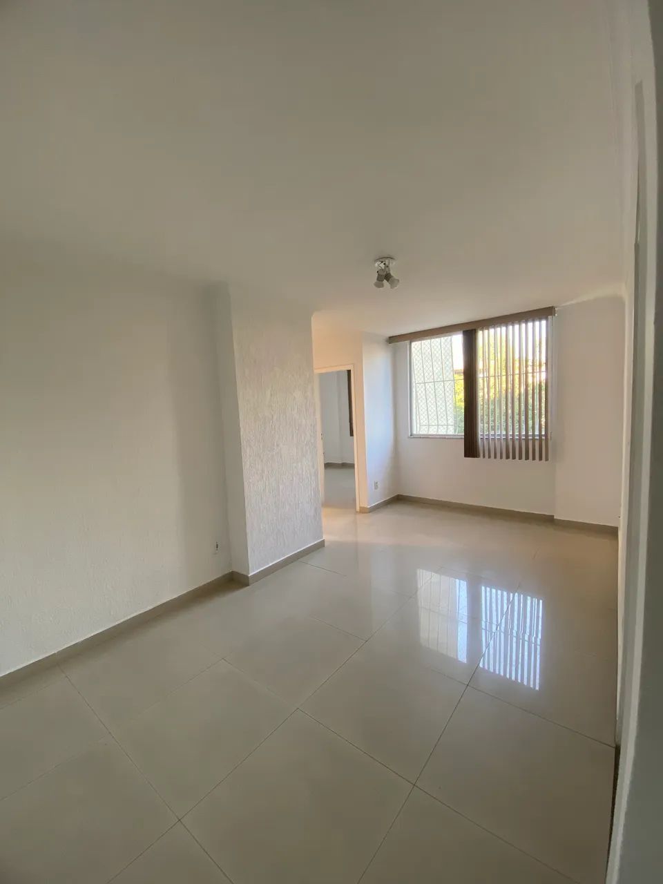 Apartamento 2 quartos reformado e desocupado  - Foto 3