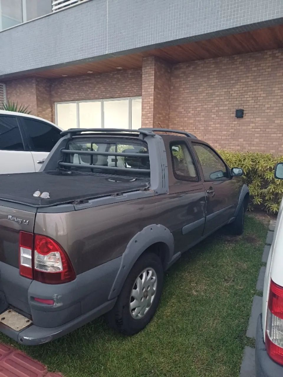 Fiat Strada Working 1.4 MPI Fire Flex 8V CD 2010 - Foto 2
