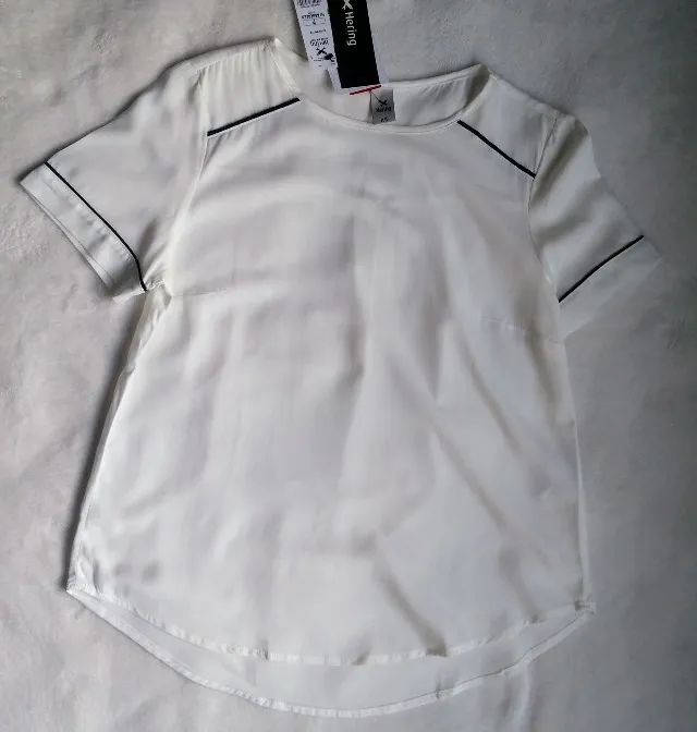 Blusa de viscose HERING (NOVA)