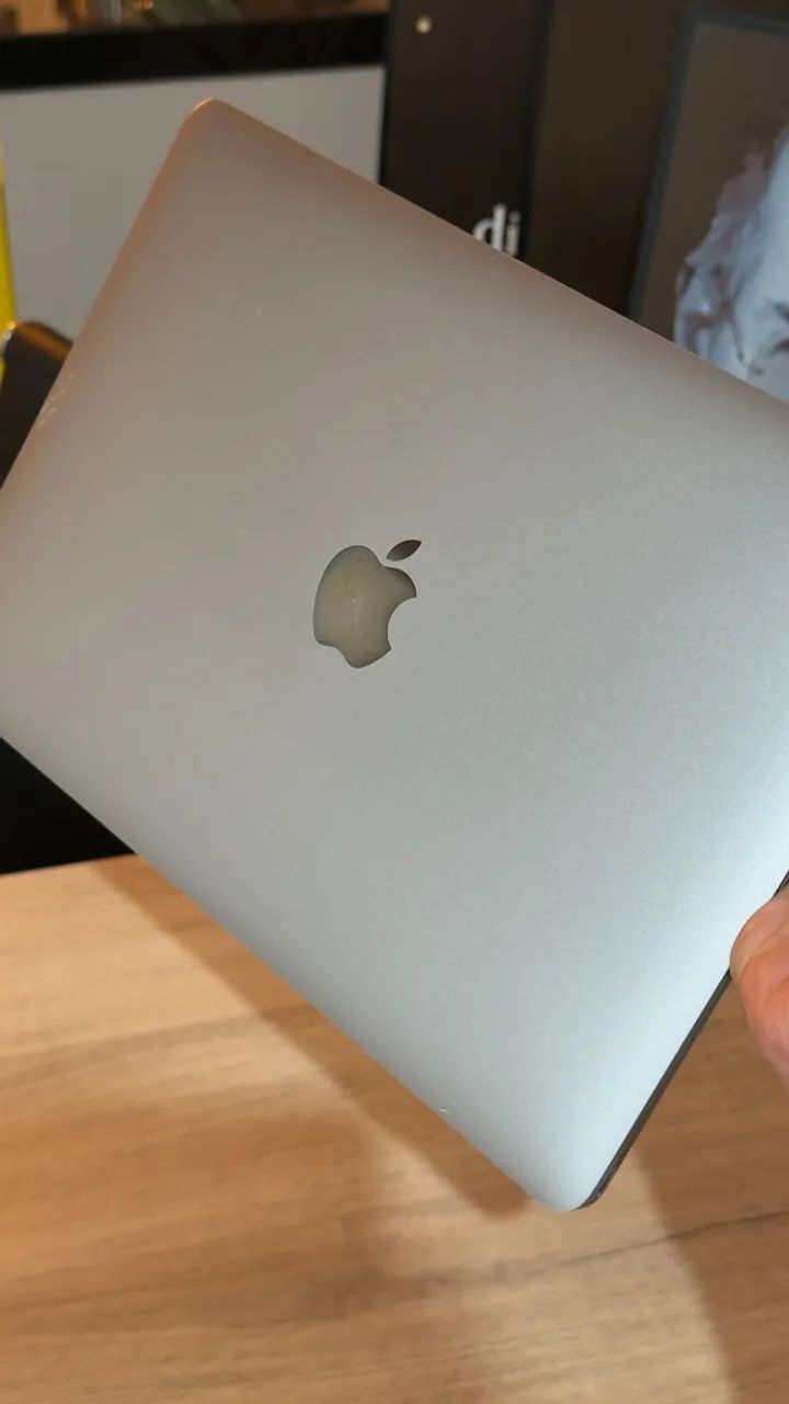 MacBook 12 Retina 2017 | 8GB Ram | Intel Core i5 | 500GB SSD
