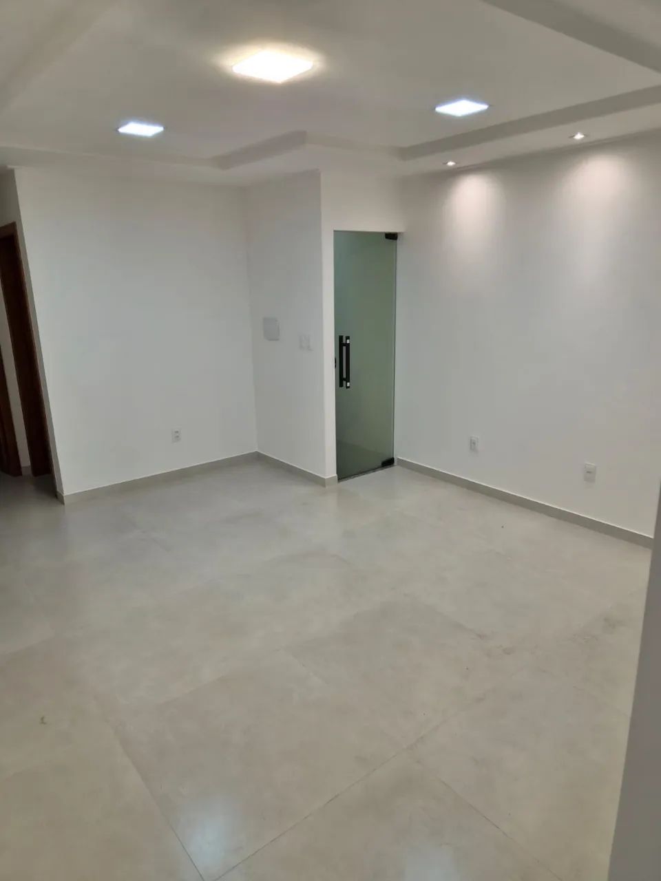 Aluga-se apartamentos