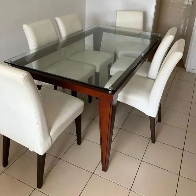 MESA 6 CADEIRAS USADA