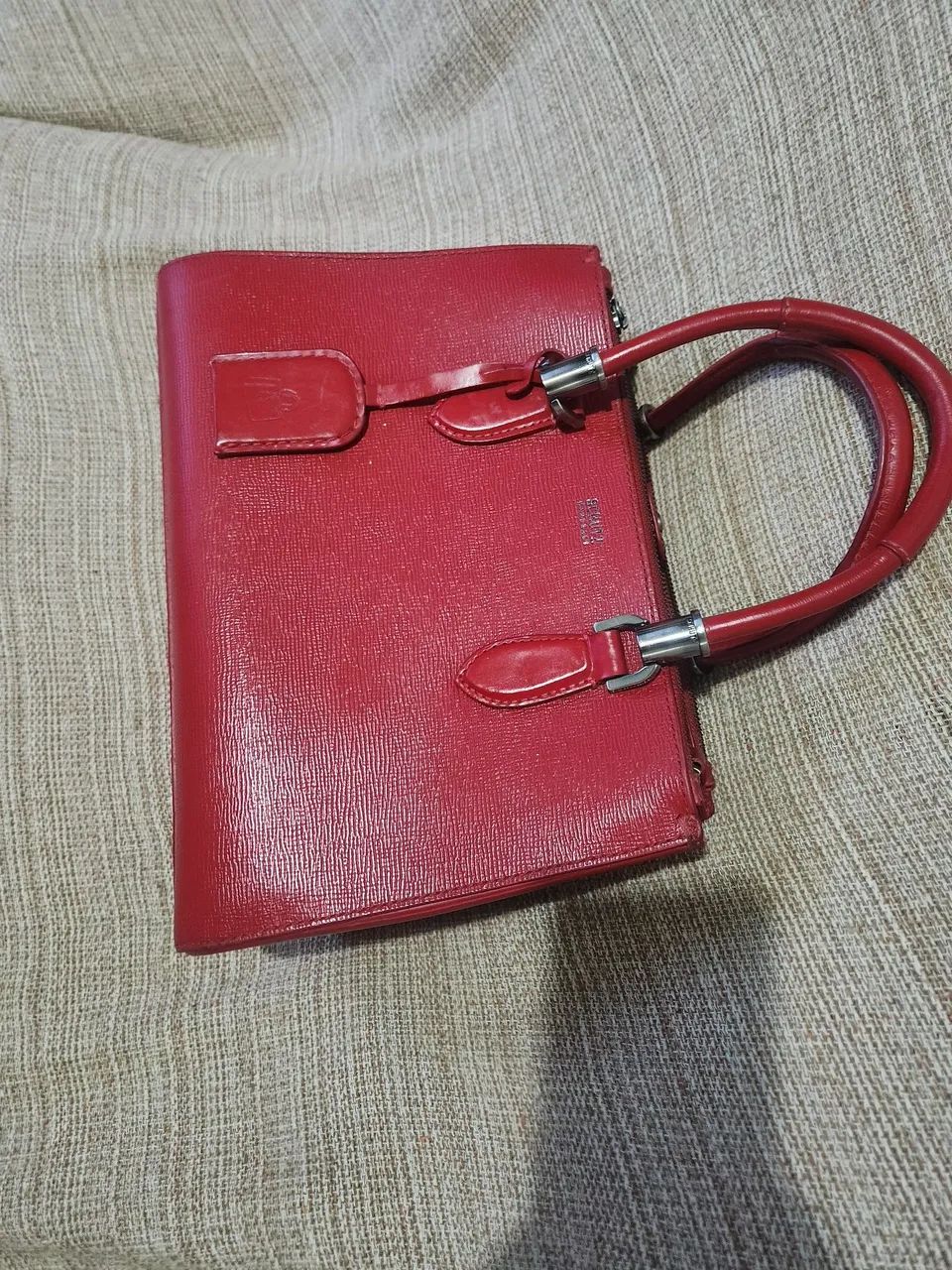 Bolsa couro schuts seminova  - Foto 2