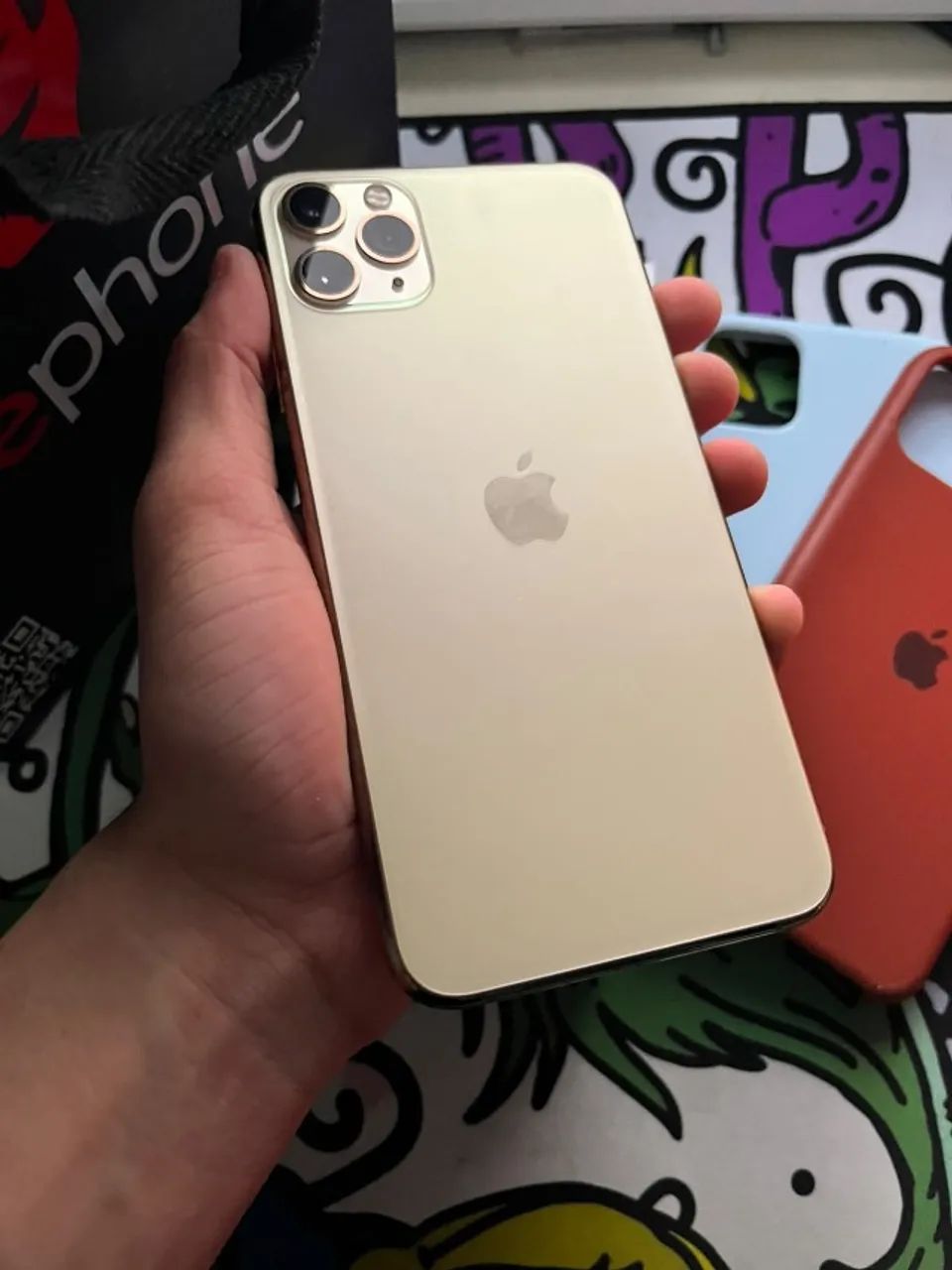 iPhone 11 Pro Max 64GB em ótimo estado! - Celulares e Smartphones
