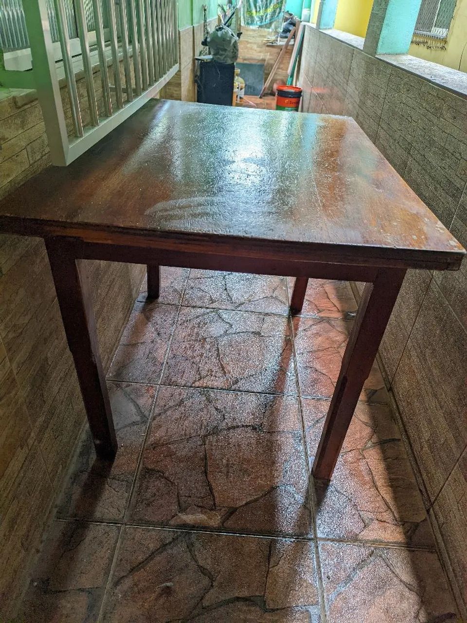 Mesa de Madeira Maciça / Madeira Retrô Resistente