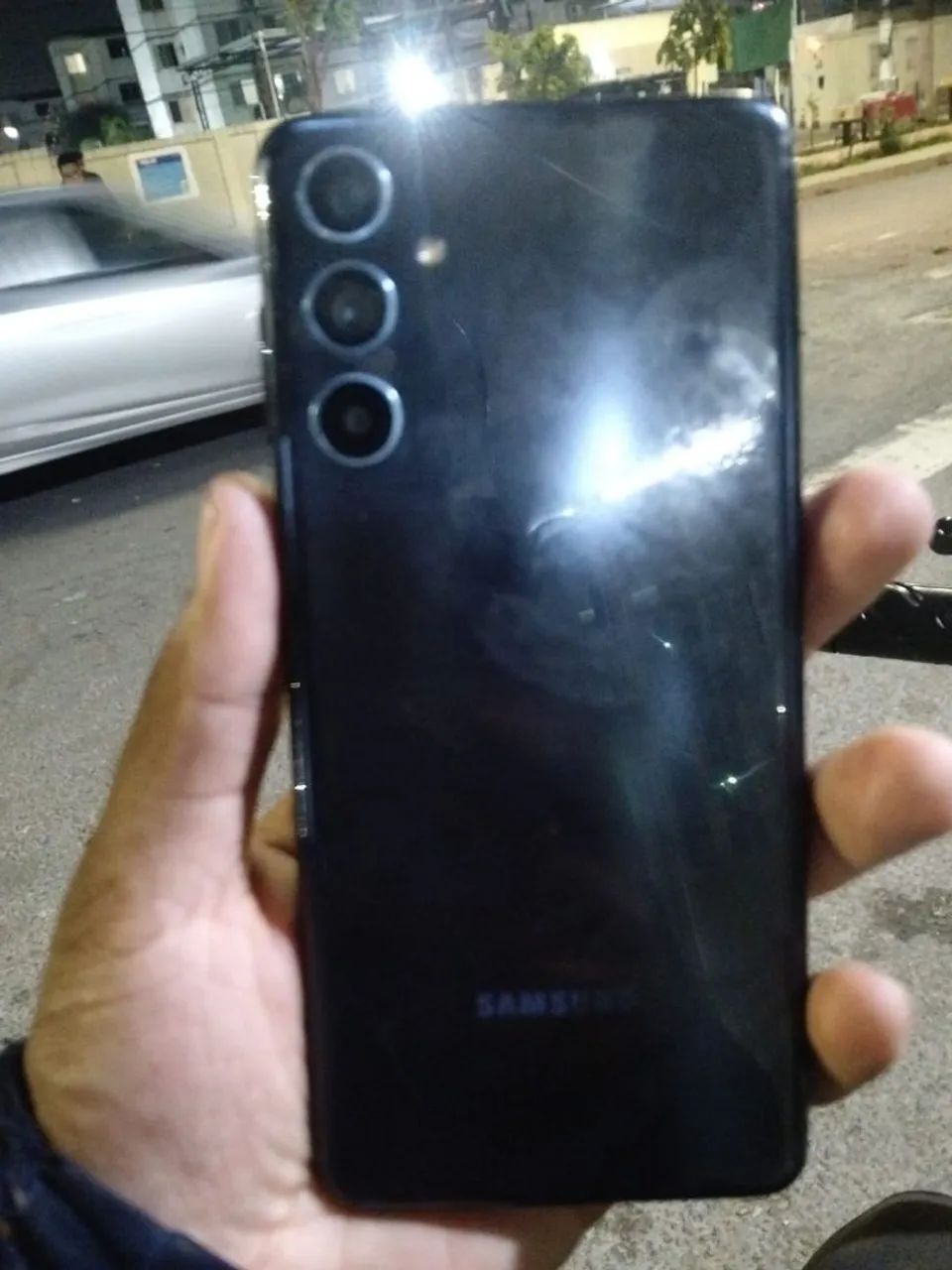 Samsung Galaxy M54 5G - Foto 2