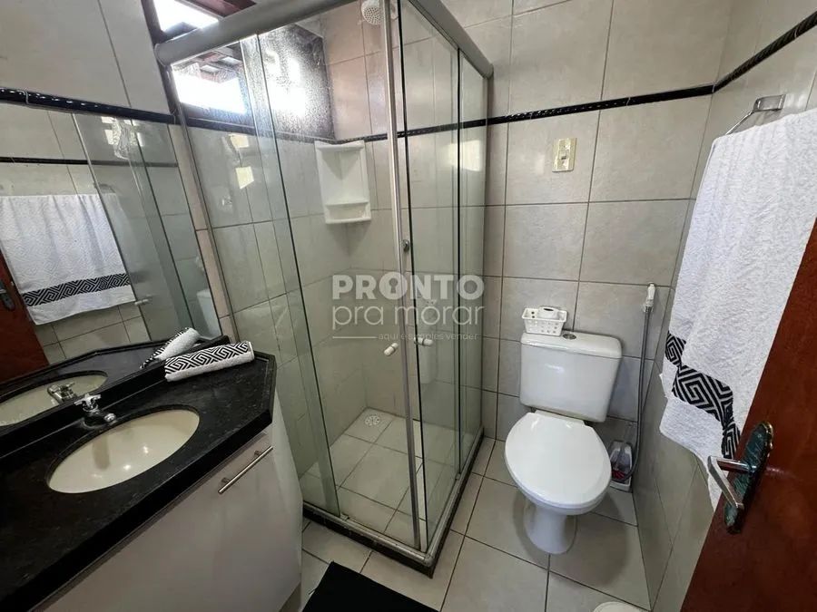 Casa de Condomínio com 4 quartos em Carneiros