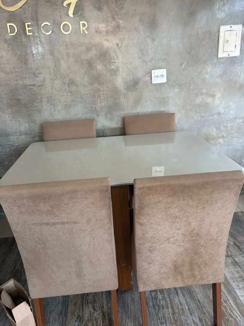 Mesa com 4 cadeiras - Foto 2