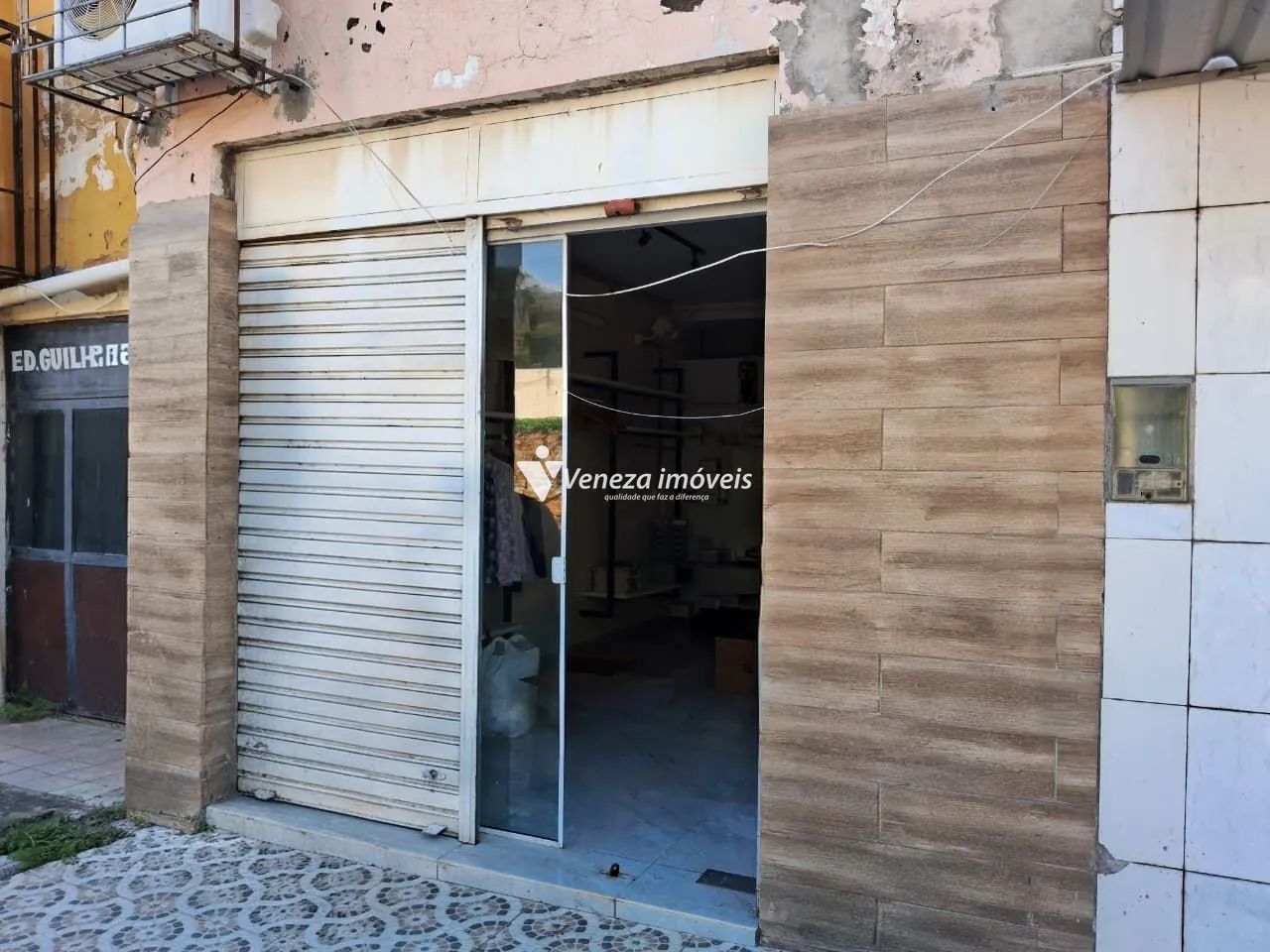 Sala comercial pronta mobiliada para aluguel no Centro