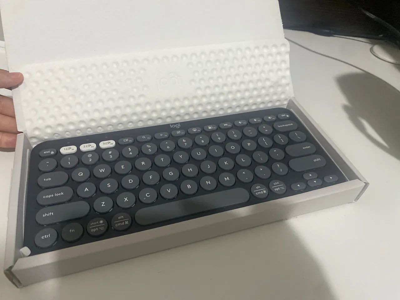 Teclado Bluetooth Logitech Pebble Keys 2 - Foto 2