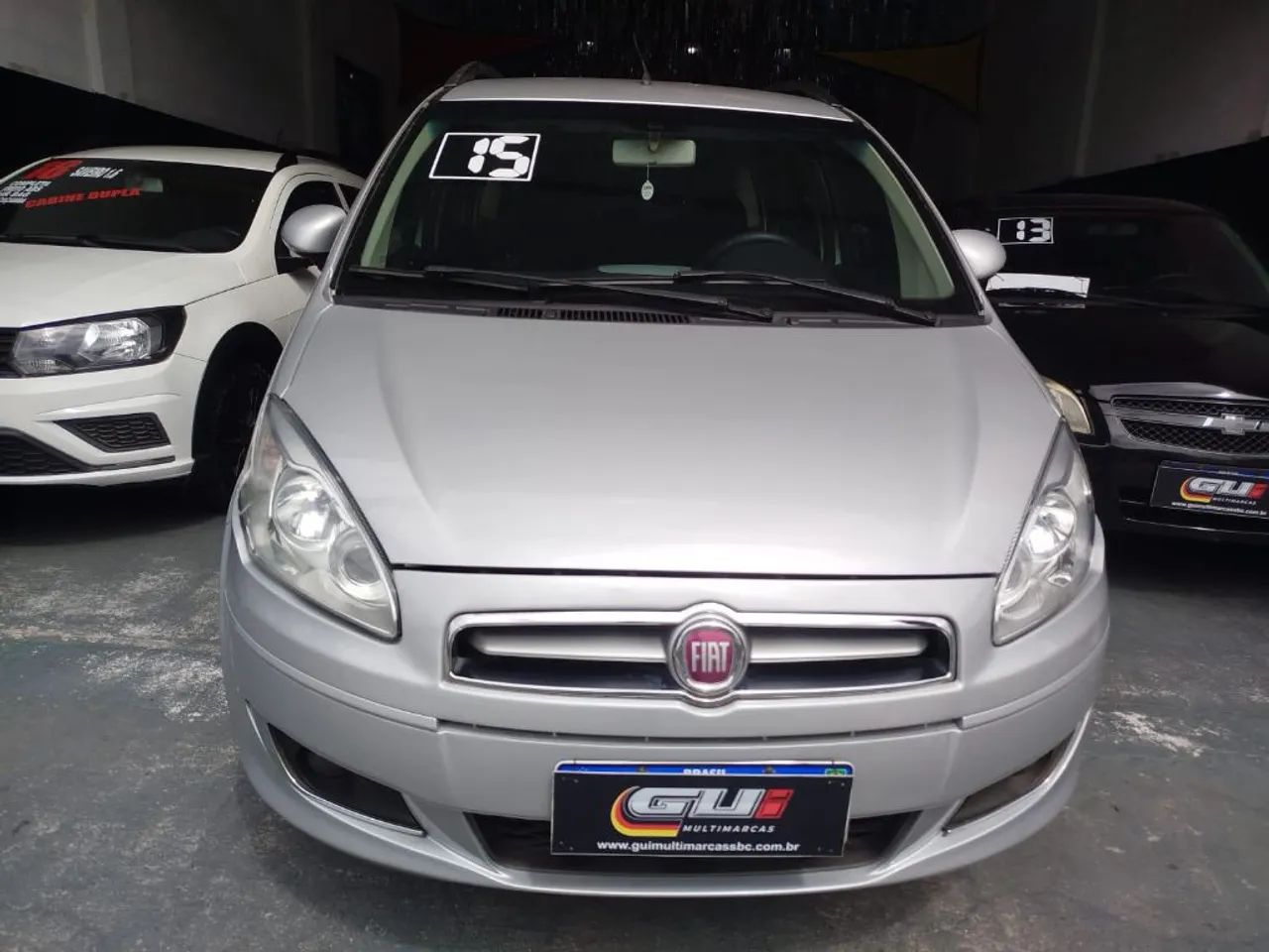 Fiat Idea Attractive 1.4 Fire Flex 8V 5P 2015 - Foto 2