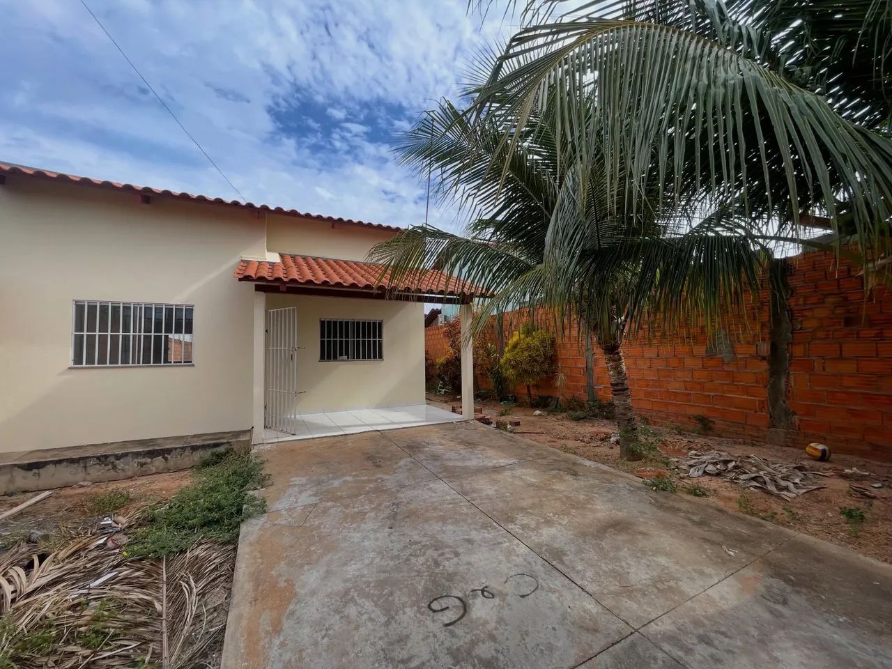 CASA BEM LOCALIZADA!! - Foto 2