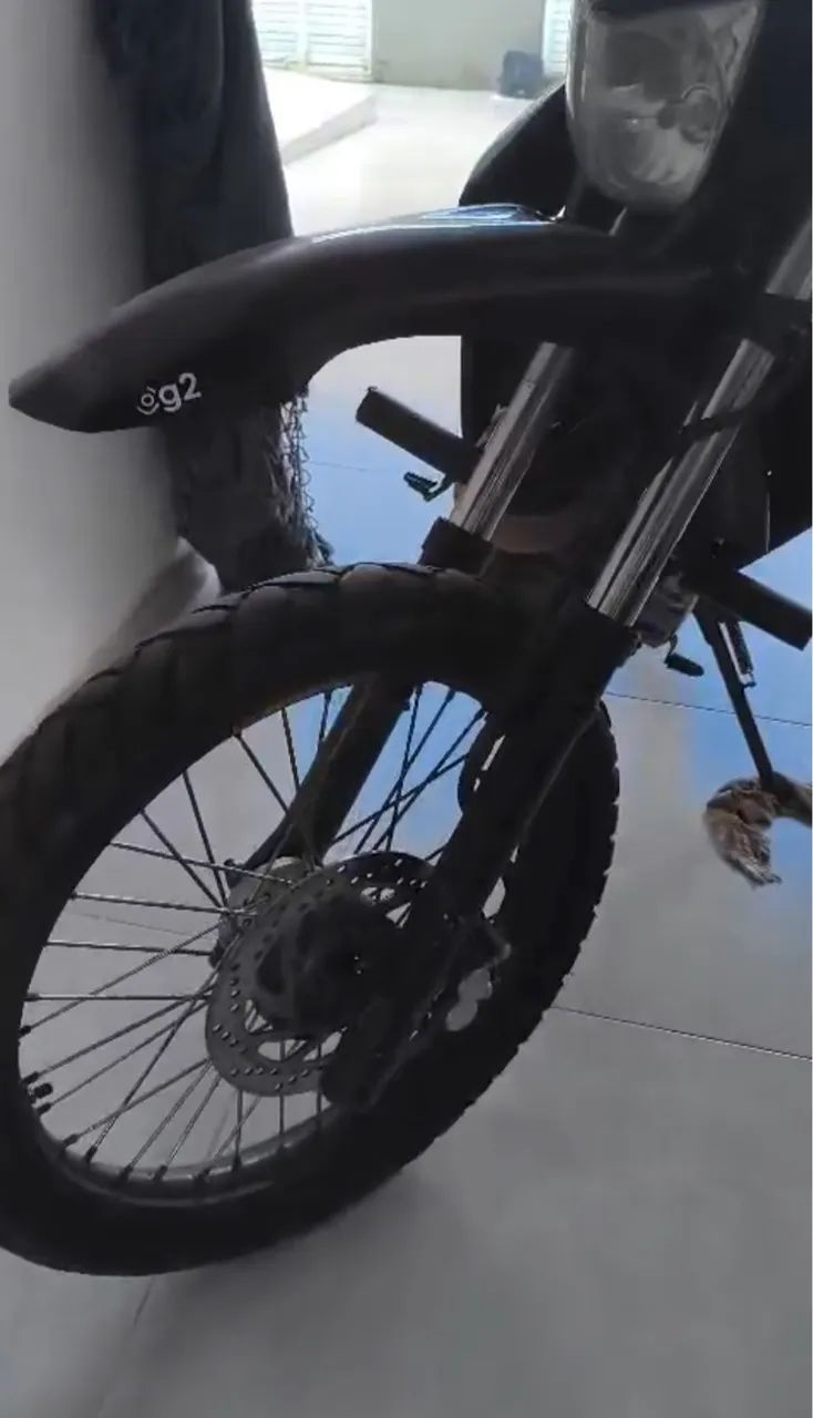 MOTO LANDER 250