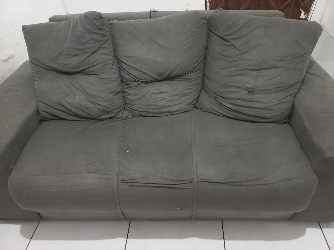 Selling sofa in good condition65578334364417122