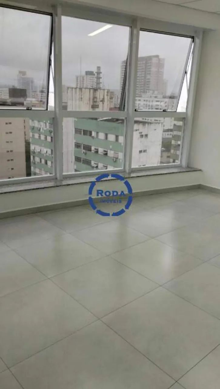 Conjunto Comercial Sala Reformada em Edifício Empresarial, Santos SP