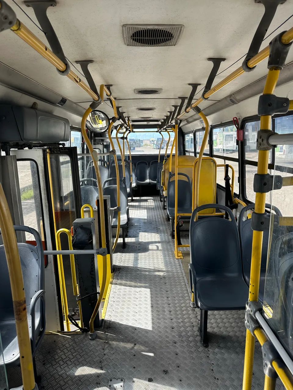 Ônibus MB OF 1418 2011/2012 65mil  - Foto 9