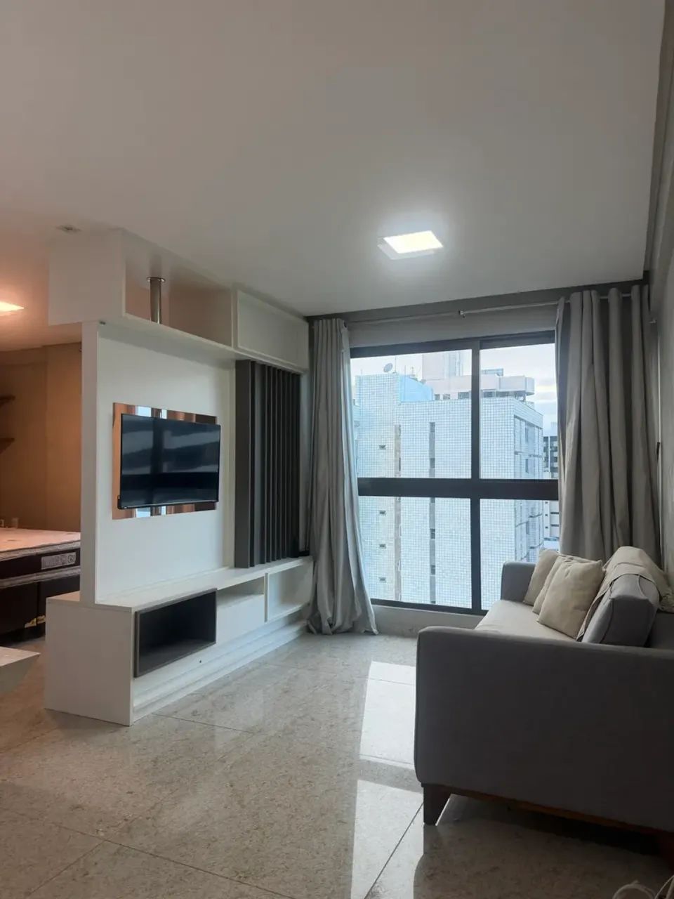 Lindo quarto e sala para alugar na Ponta Verde