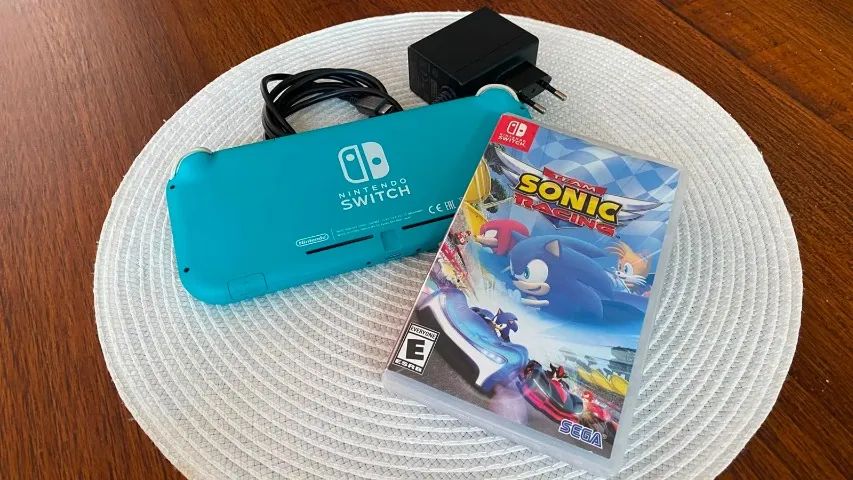 Nintendo Switch Lite + Jogo - Foto 2