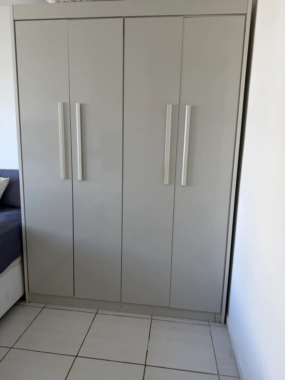 Guarda-roupa 4 portas