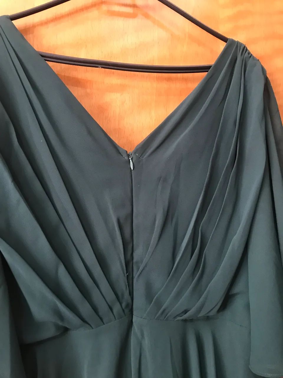 Vestido para madrinha drapeado verde com bojo - Foto 4