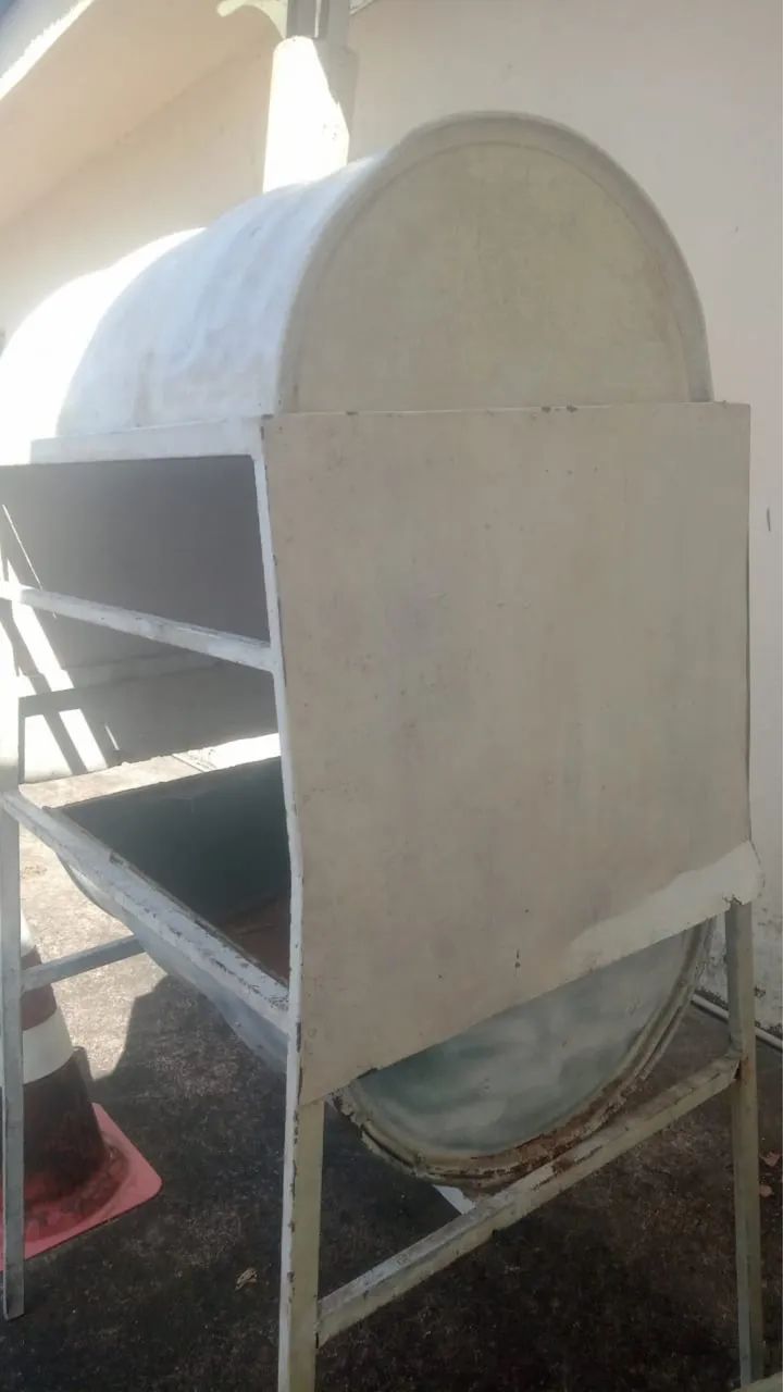 Vendo uma churrasqueira 