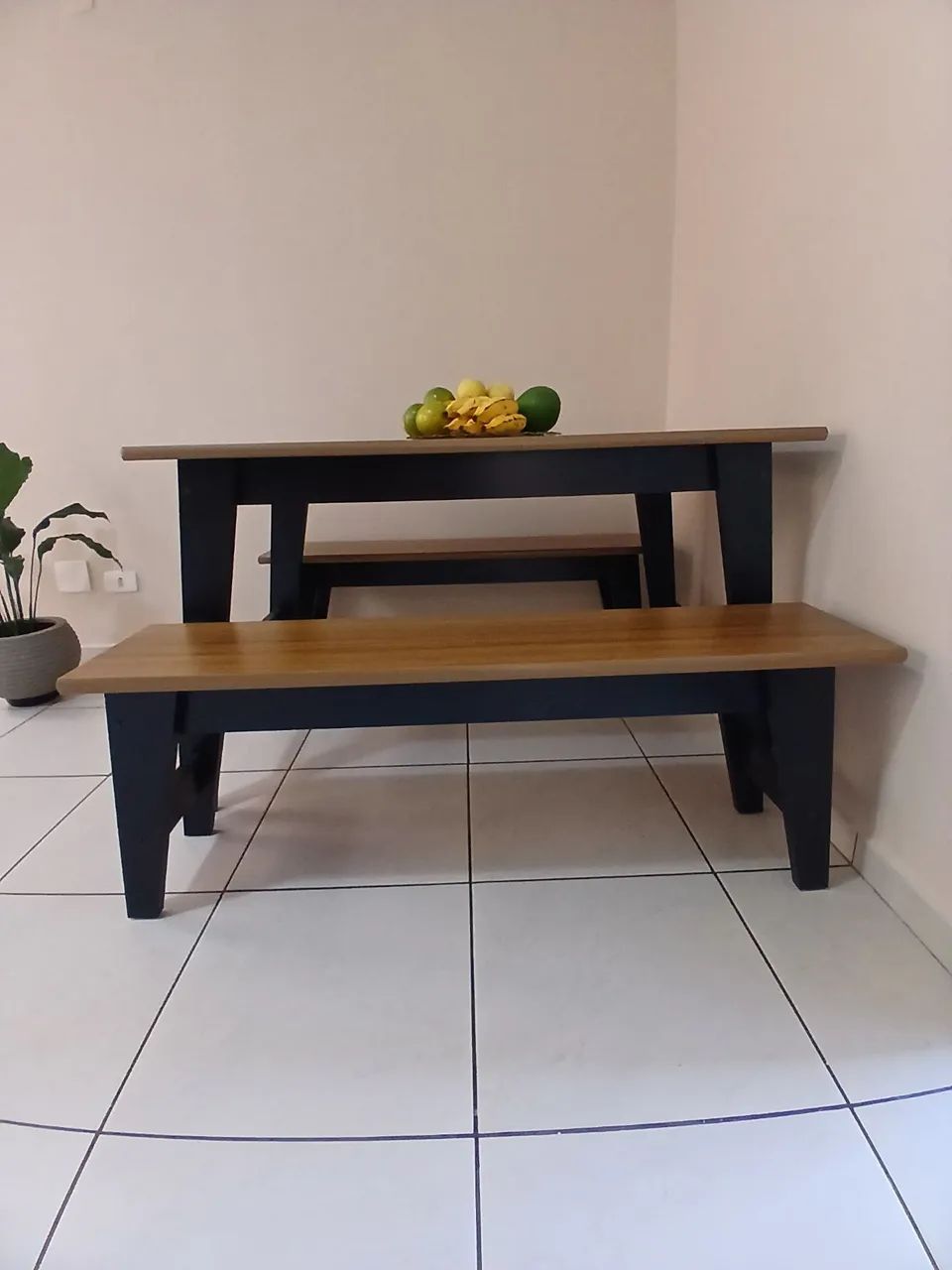 Mesa de jantar MDF 4 lugares + 2 bancos - compacta  - Foto 2
