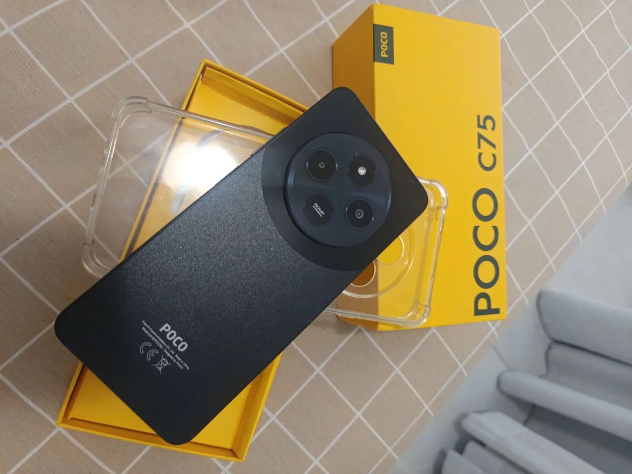 Celular smartphone POCO C75 Xiaomi HyperOs - Foto 3