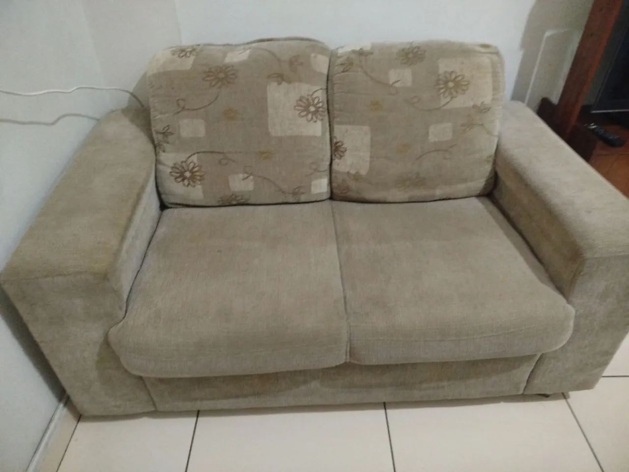 Sofá 2 lugares 