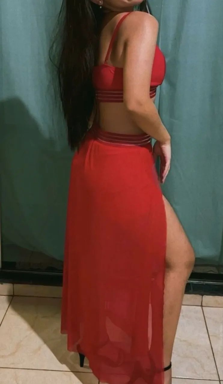 Conjunto Vermelho Top e Saia de tule longa - Foto 2