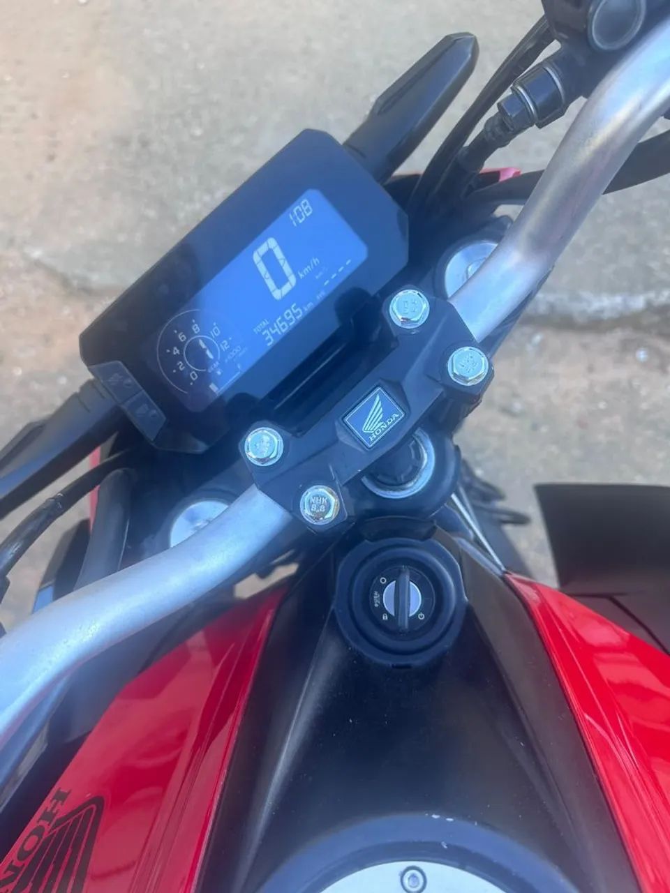 CB 300F ano 2023 CBS - Foto 3