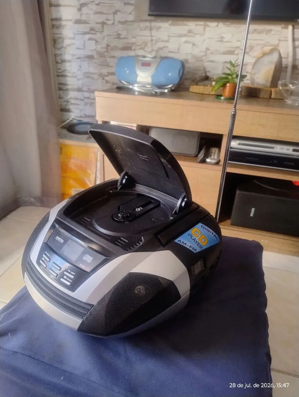 CD PLAYER NKS AM . FM