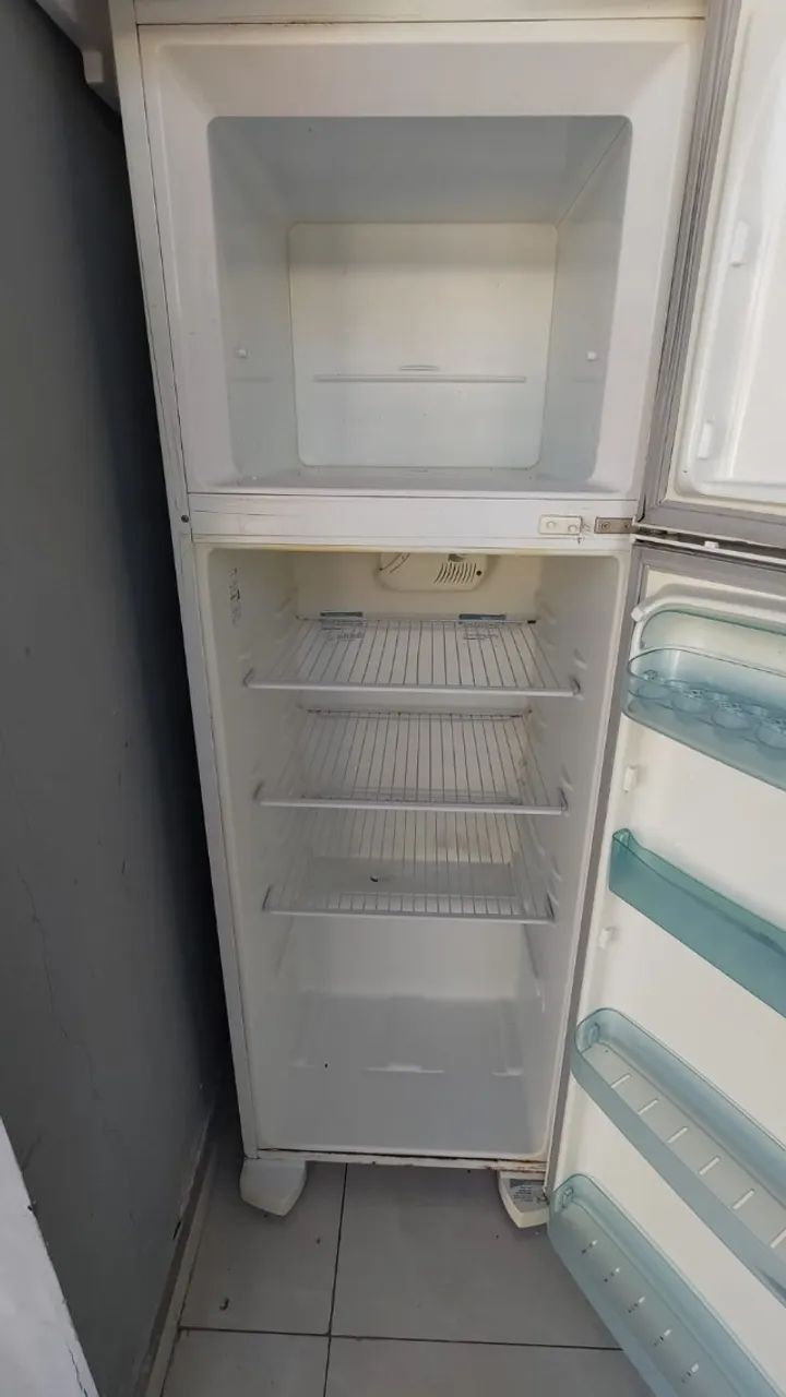 GELADEIRA ELECTROLUX DC38 - Foto 3