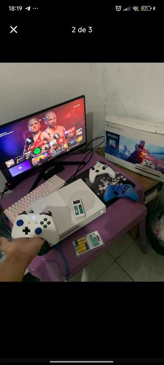 XBOX one S 1 tera, em perfeito estado e com 2 controle e carregador  - Foto 2