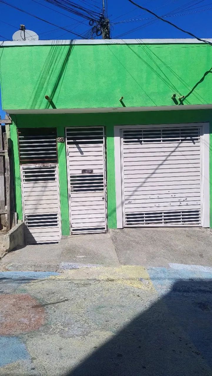 Aluga-se 3 cômodos 