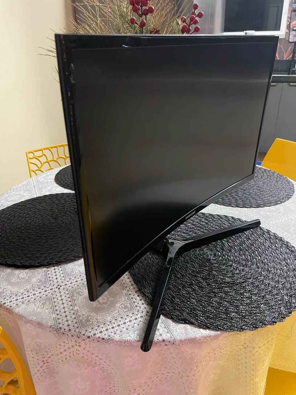 Monitor gamer Samsung CRG50 24 polegadas  - Foto 3