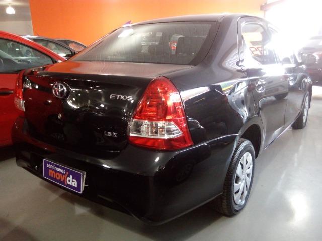 Toyota Etios 1.5 - Foto 2