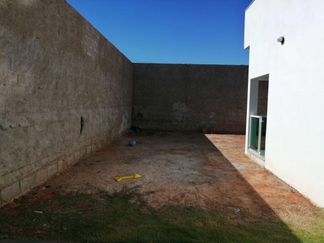 Linda Casa no Condomínio Quintas do lago em Araxá - Foto 13