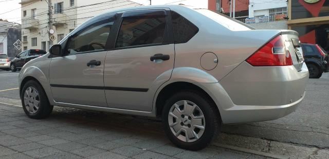 Ford Fiesta 1.6 completo - Foto 13