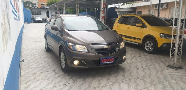 Prisma ltz 1.4 completo único dono 2014