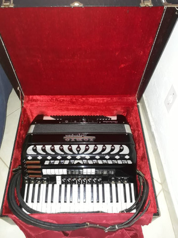 Acordeon Sanfona Iório Italiana ABAIXEI PARA VENDER RÁPIDO